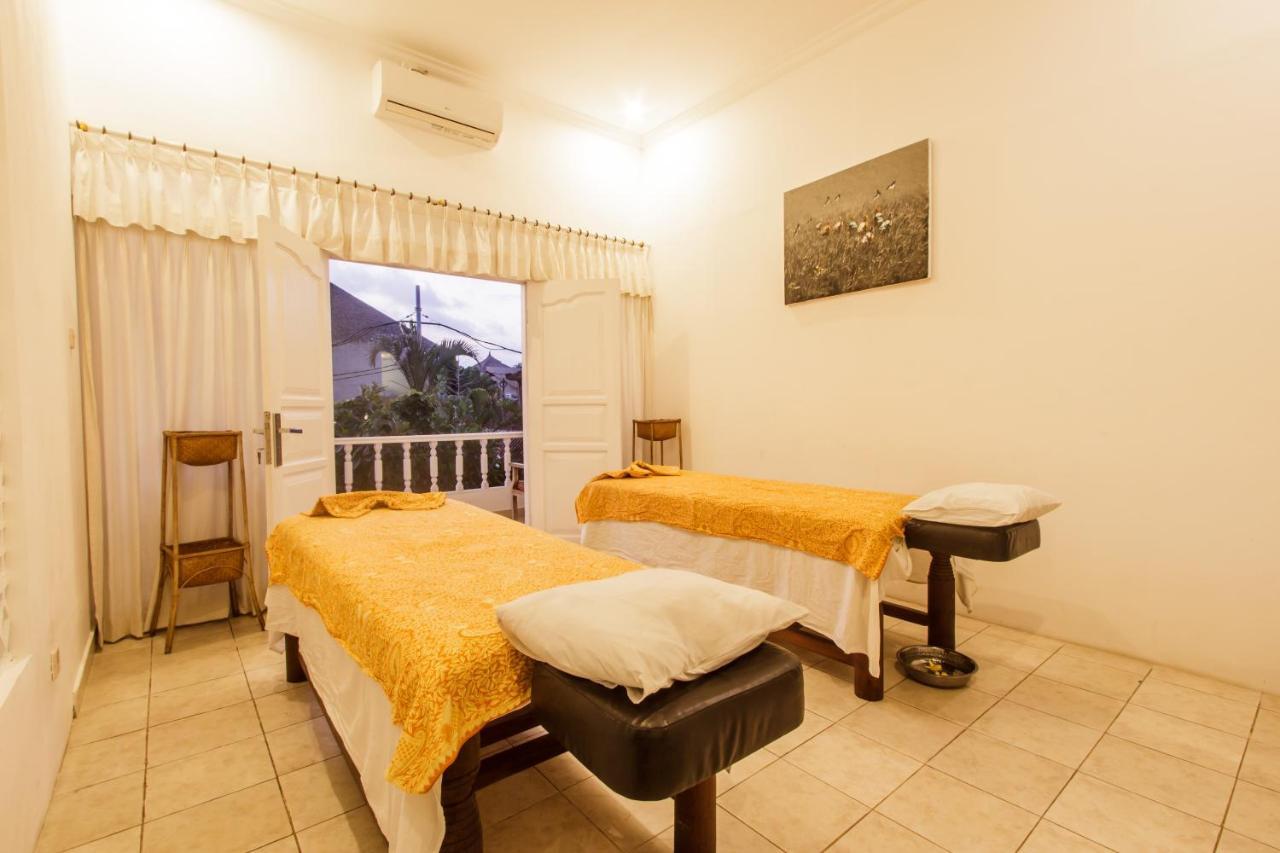 סמיניאק Bening Hut And Spa מראה חיצוני תמונה