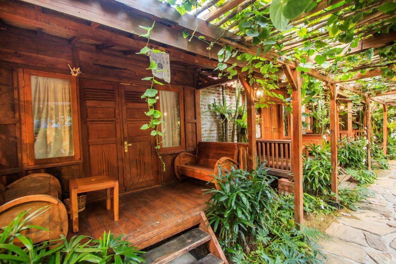 סמיניאק Bening Hut And Spa מראה חיצוני תמונה