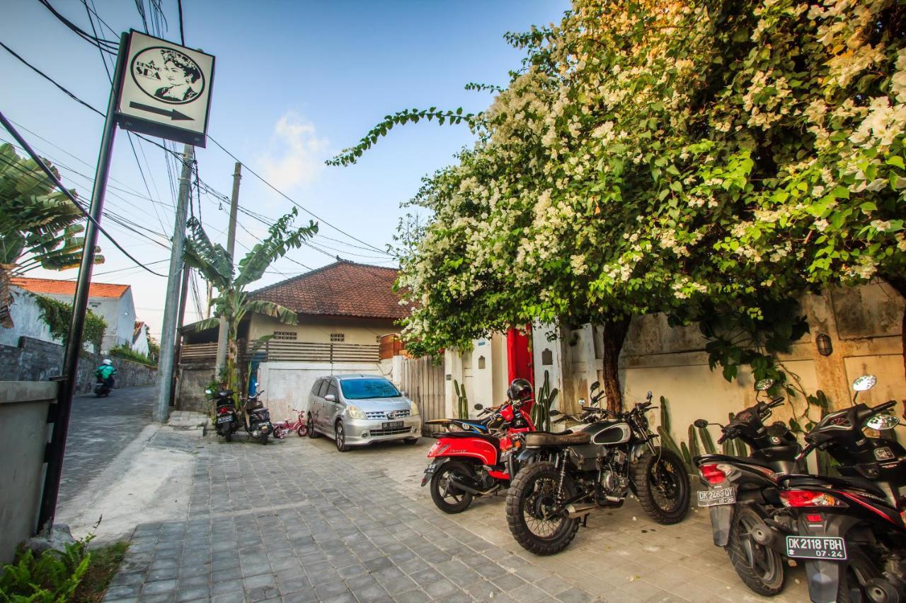 סמיניאק Bening Hut And Spa מראה חיצוני תמונה